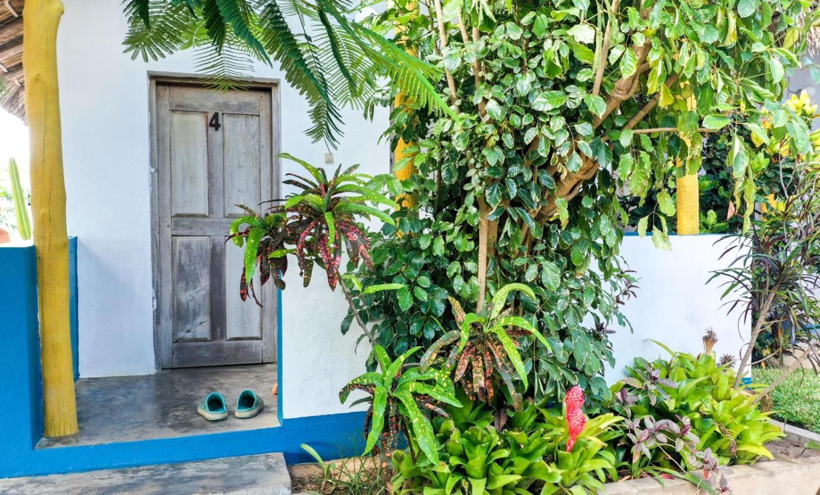 Complexo Alemanha - Vilanculos Backpacker エクステリア 写真